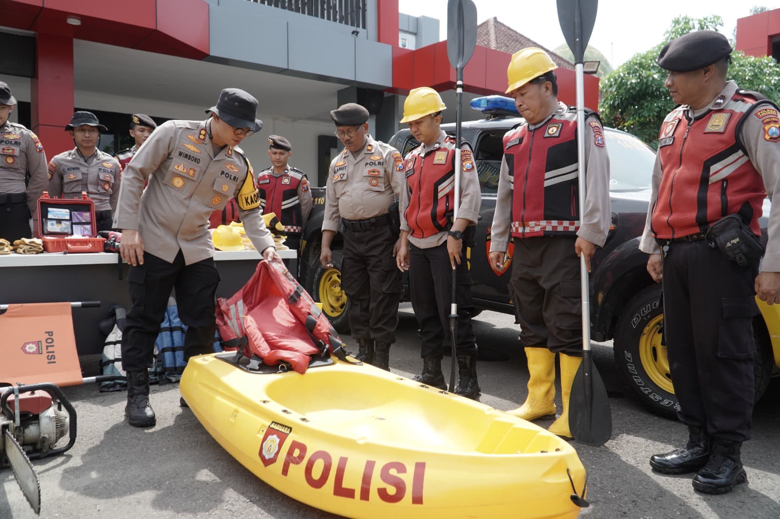 Antisipasi Bencana, Kapolres Ponorogo Cek Kesiapan Peralatan SAR