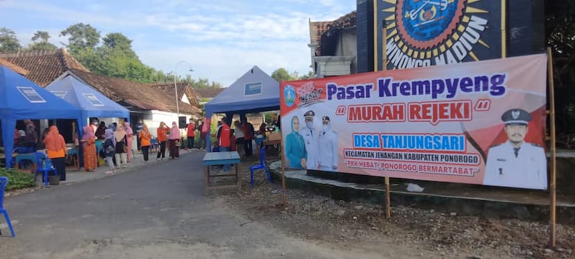 Pemdes Tanjungsari Gelar Pasar Krempyeng Pulihkan Ekonomi