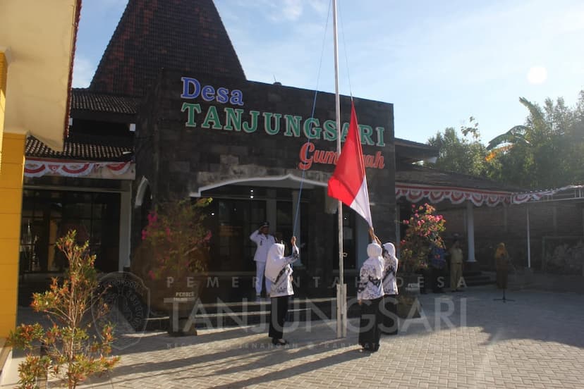 Pemdes Tanjungsari Sukses Gelar Upacara HUT RI ke-78