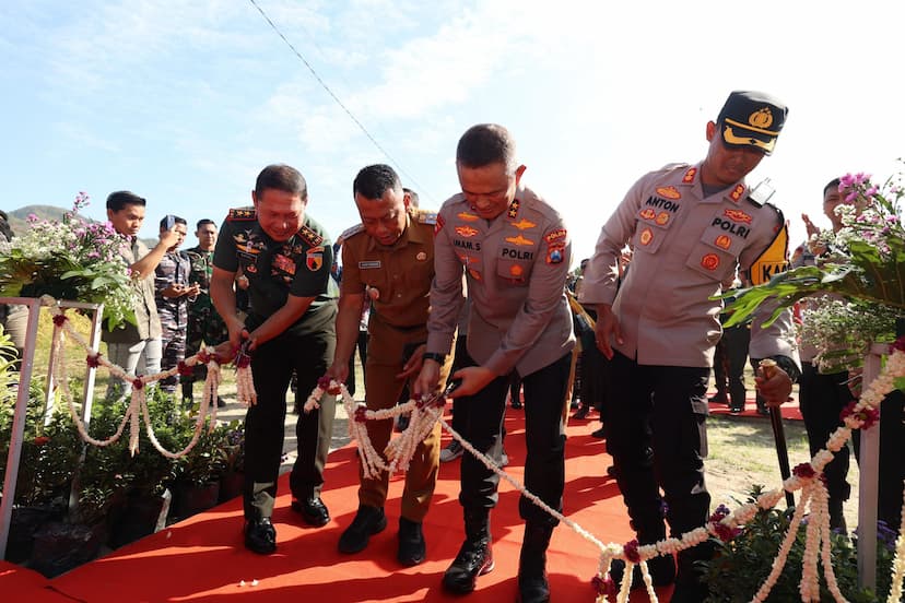 Polda Jatim Gelar Baksos Hari Bhayangkara ke-78 di Ponorogo